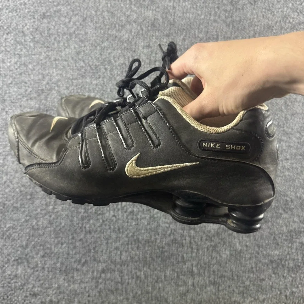 Nike shox shoes